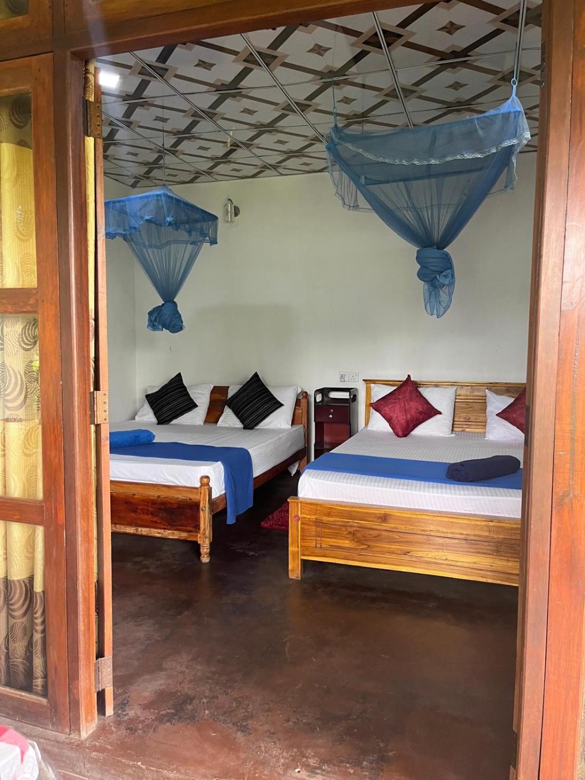 Himansa Homestay Ела Екстериор снимка