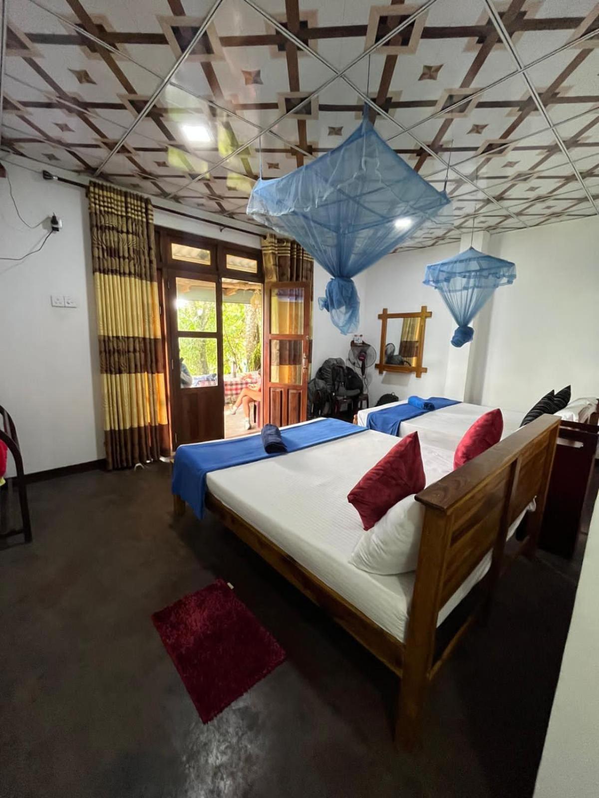 Himansa Homestay Ела Екстериор снимка