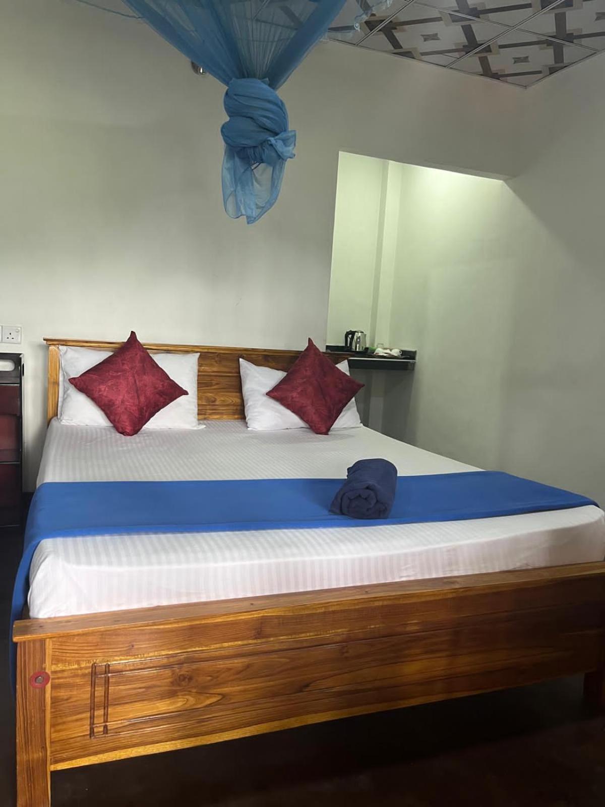 Himansa Homestay Ела Екстериор снимка